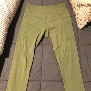 ZYIA Olive 7/8 light and tight Leggings